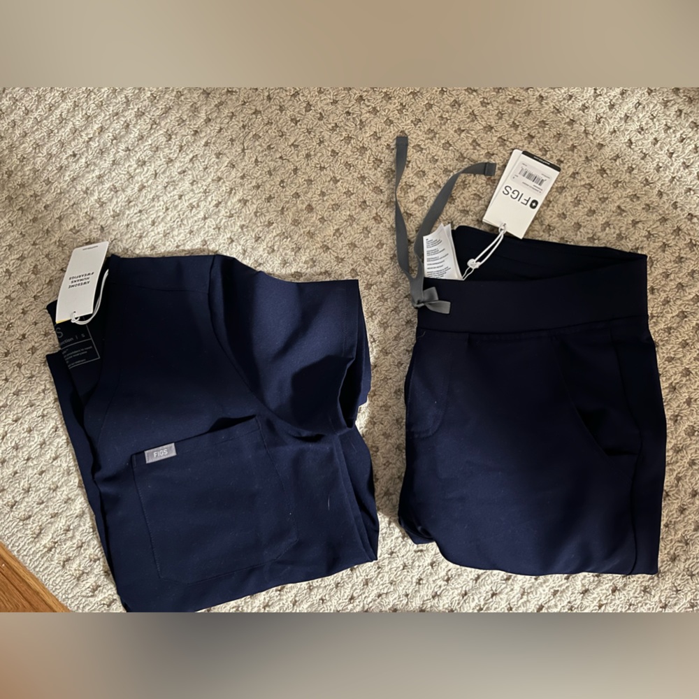 Brand new Figs Scrub Top and Scrub Bottom!